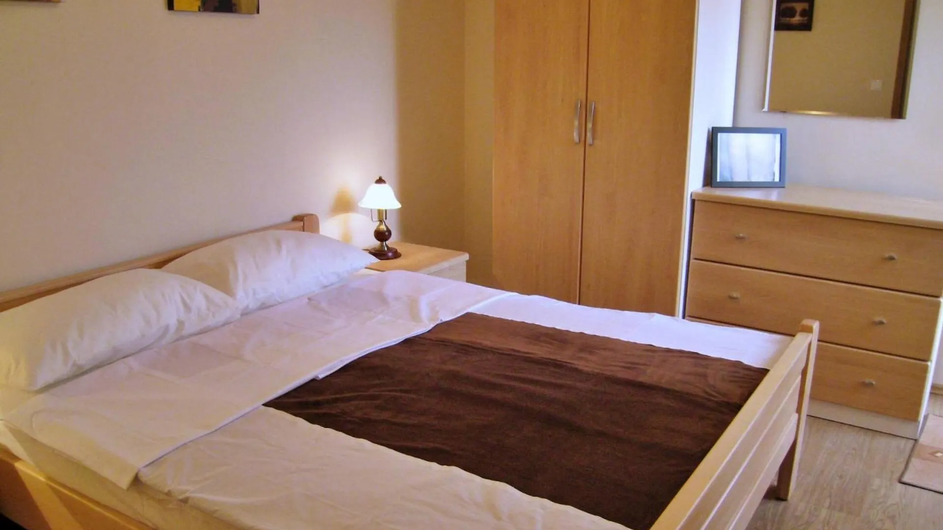Affittacamere Apartments Vila Nidisa Čižići